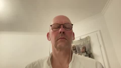 Snapshot of seethebigpicture chatting on 3, 5, 2026 seethebigpicture online show from 3, 5, 2026