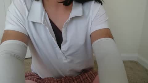 Snapshot of selena74tv chatting on 9, 10, 2025 Selena online show from 9, 10, 2025