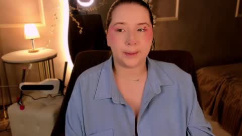 Selena online show from 4, 2, 2026