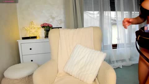 Snapshot of selena_reeves chatting on 22, 3, 2026 Selena online show from 22, 3, 2026