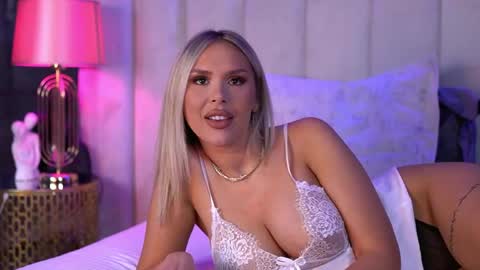 Snapshot of selena_voss chatting on 11, 4, 2026 Selena online show from 11, 4, 2026