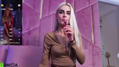 Snapshot of selenadaze chatting on 10, 11, 2025 Selena online show from 10, 11, 2025