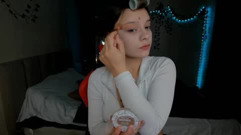 Snapshot of selenadurden chatting on 9, 10, 2025 Selena online show from 9, 10, 2025