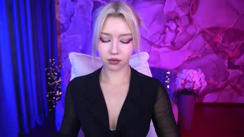 selenairis online show from 29, 9, 2025