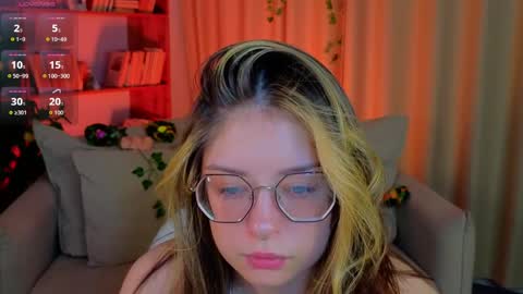 Snapshot of selenamills chatting on 1, 4, 2026 selenamills online show from 1, 4, 2026