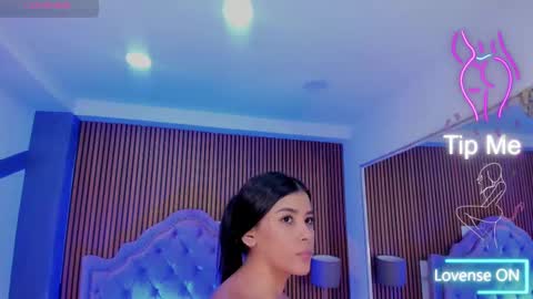 selenastonne online show from 5, 10, 2025