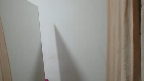 Snapshot of selene_azahar chatting on 1, 10, 2025 selene online show from 1, 10, 2025