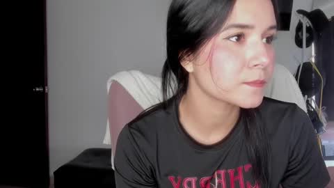 Snapshot of selene_king22 chatting on 7, 10, 2025 Alejandra  online show from 7, 10, 2025