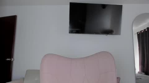 Snapshot of selene_king22 chatting on 21, 4, 2026 Alejandra online show from 21, 4, 2026