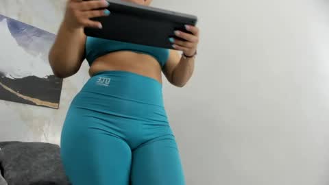 Snapshot of selene_moon12 chatting on 24, 4, 2026 selene_moon12 online show from 24, 4, 2026