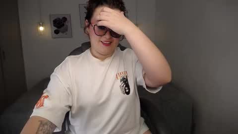 selene_rouse_ online show from 7, 4, 2026