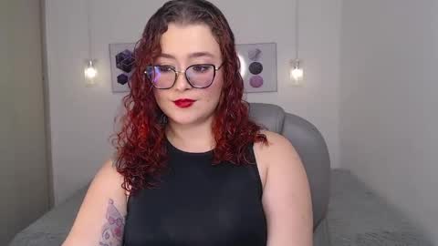 Snapshot of selene_rouse_ chatting on 8, 5, 2026 selene_rouse_ online show from 8, 5, 2026