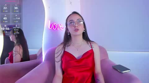 selene_swee online show from 17, 9, 2025