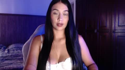 Snapshot of selene_vega_ chatting on 8, 4, 2026 INDEPENDENT model Instagram selenevega08 online show from 8, 4, 2026