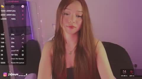 Snapshot of selenee___e chatting on 28, 2, 2025 selene online show from 28, 2, 2025