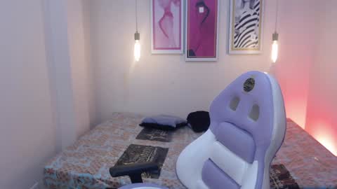 Mayte online show from 6, 2, 2025