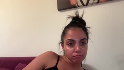 Snapshot of selin_hazal chatting on 19, 11, 2025 selin_hazal online show from 19, 11, 2025