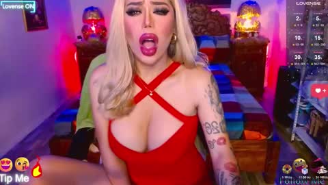 Snapshot of selina_diorxxx chatting on 15, 11, 2025 Will You Be My CumDumpster in Real Drink My Milk online show from 15, 11, 2025