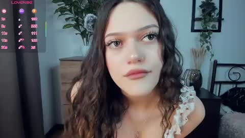 Snapshot of sellectorry chatting on 22, 6, 2026 Julia online show from 22, 6, 2026