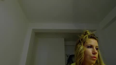 Snapshot of sellena_angels chatting on 8, 3, 2026 sellena_angels online show from 8, 3, 2026