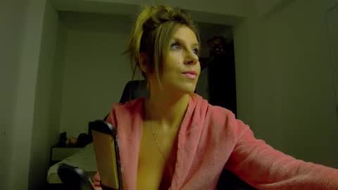 Snapshot of sellena_angels chatting on 19, 3, 2026 sellena_angels online show from 19, 3, 2026