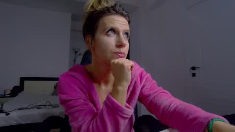 Snapshot of sellena_angels chatting on 9, 4, 2026 sellena_angels online show from 9, 4, 2026