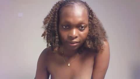 Snapshot of sellinprencess2 chatting on 30, 3, 2026 verah online show from 30, 3, 2026