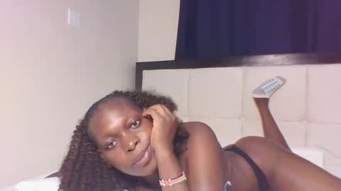 Snapshot of sellinprencess2 chatting on 7, 4, 2026 verah online show from 7, 4, 2026