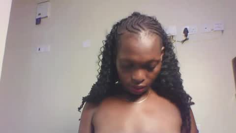 Snapshot of sellinprencess2 chatting on 21, 4, 2026 verah online show from 21, 4, 2026