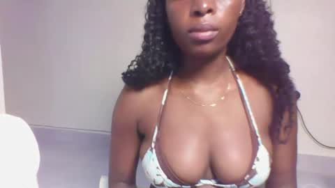 Snapshot of sellinprencess2 chatting on 21, 4, 2026 verah online show from 21, 4, 2026