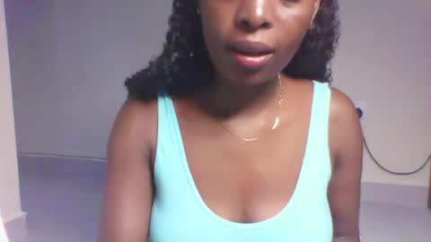 Snapshot of sellinprencess2 chatting on 21, 4, 2026 verah online show from 21, 4, 2026