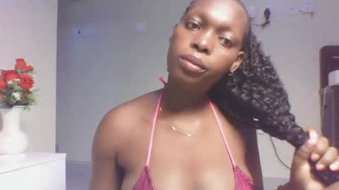 Snapshot of sellinprencess2 chatting on 26, 4, 2026 verah online show from 26, 4, 2026