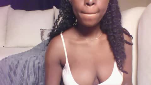 Snapshot of sellinprencess2 chatting on 28, 4, 2026 verah online show from 28, 4, 2026