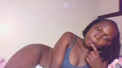 Snapshot of sellinprencess2 chatting on 30, 4, 2026 verah online show from 30, 4, 2026