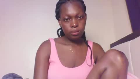 Snapshot of sellinprencess2 chatting on 4, 5, 2026 verah online show from 4, 5, 2026