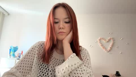 Lily online show from 30, 4, 2026