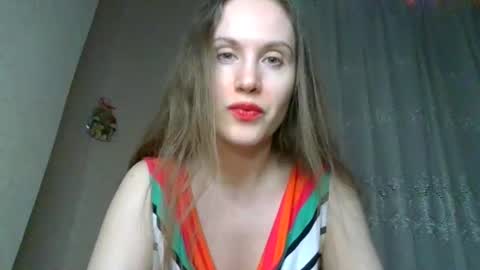 Snapshot of selvarine chatting on 18, 4, 2026 selvarine online show from 18, 4, 2026