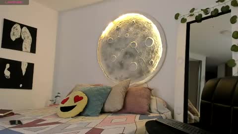 Snapshot of selyn_ chatting on 16, 4, 2026 Selyn online show from 16, 4, 2026