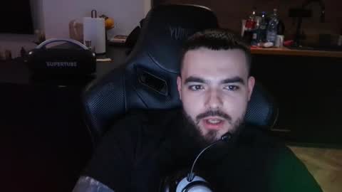 Snapshot of semenmonke chatting on 26, 3, 2026 semenmonke online show from 26, 3, 2026