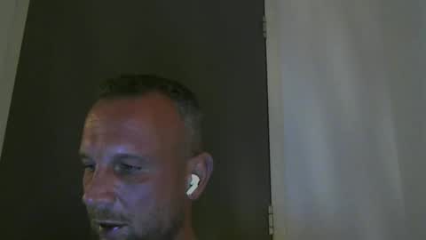 Snapshot of sence08 chatting on 31, 10, 2025 sence08 online show from 31, 10, 2025