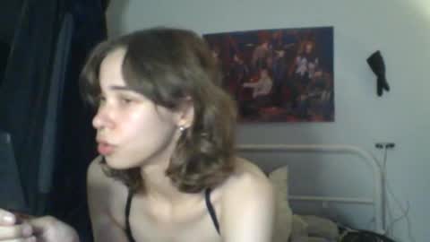 Snapshot of sendforesme chatting on 14, 9, 2025 goddess esme  online show from 14, 9, 2025