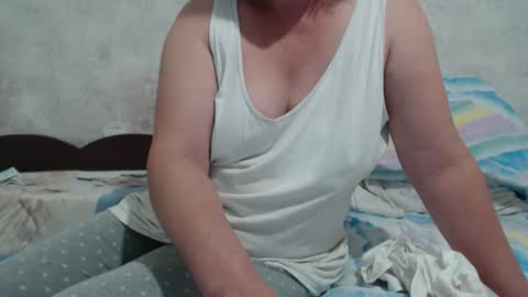 Snapshot of seniorita333 chatting on 6, 10, 2025 Lenna online show from 6, 10, 2025