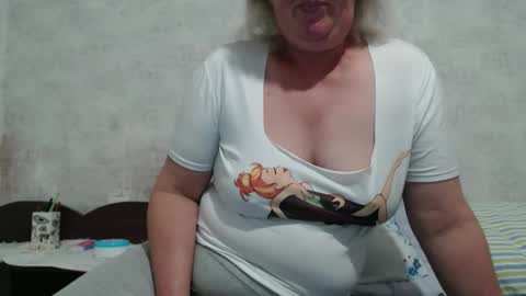 Snapshot of seniorita333 chatting on 2, 11, 2025 Lenna online show from 2, 11, 2025