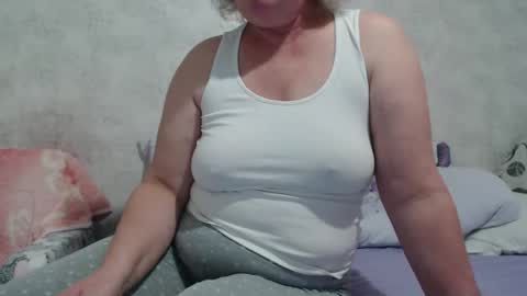 Snapshot of seniorita333 chatting on 20, 12, 2025 Lenna online show from 20, 12, 2025