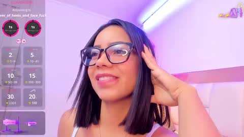 Sennia online show from 22, 2, 2025