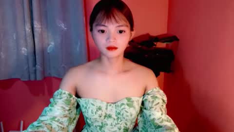 Snapshot of sensational_yeng chatting on 10, 11, 2025 sensational_yeng online show from 10, 11, 2025