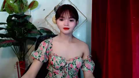 Snapshot of sensational_yeng chatting on 19, 11, 2025 sensational_yeng online show from 19, 11, 2025