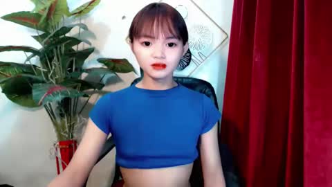 Snapshot of sensational_yeng chatting on 24, 11, 2025 sensational_yeng online show from 24, 11, 2025