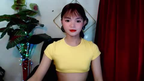 Snapshot of sensational_yeng chatting on 30, 11, 2025 sensational_yeng online show from 30, 11, 2025