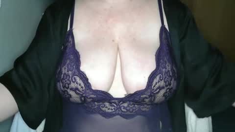 Snapshot of sensual_cris chatting on 18, 2, 2025 CRIS  online show from 18, 2, 2025